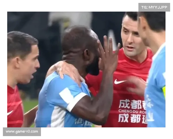 阿奇姆彭遭歧视事件持续发酵 网友留言致歉彰显正能量